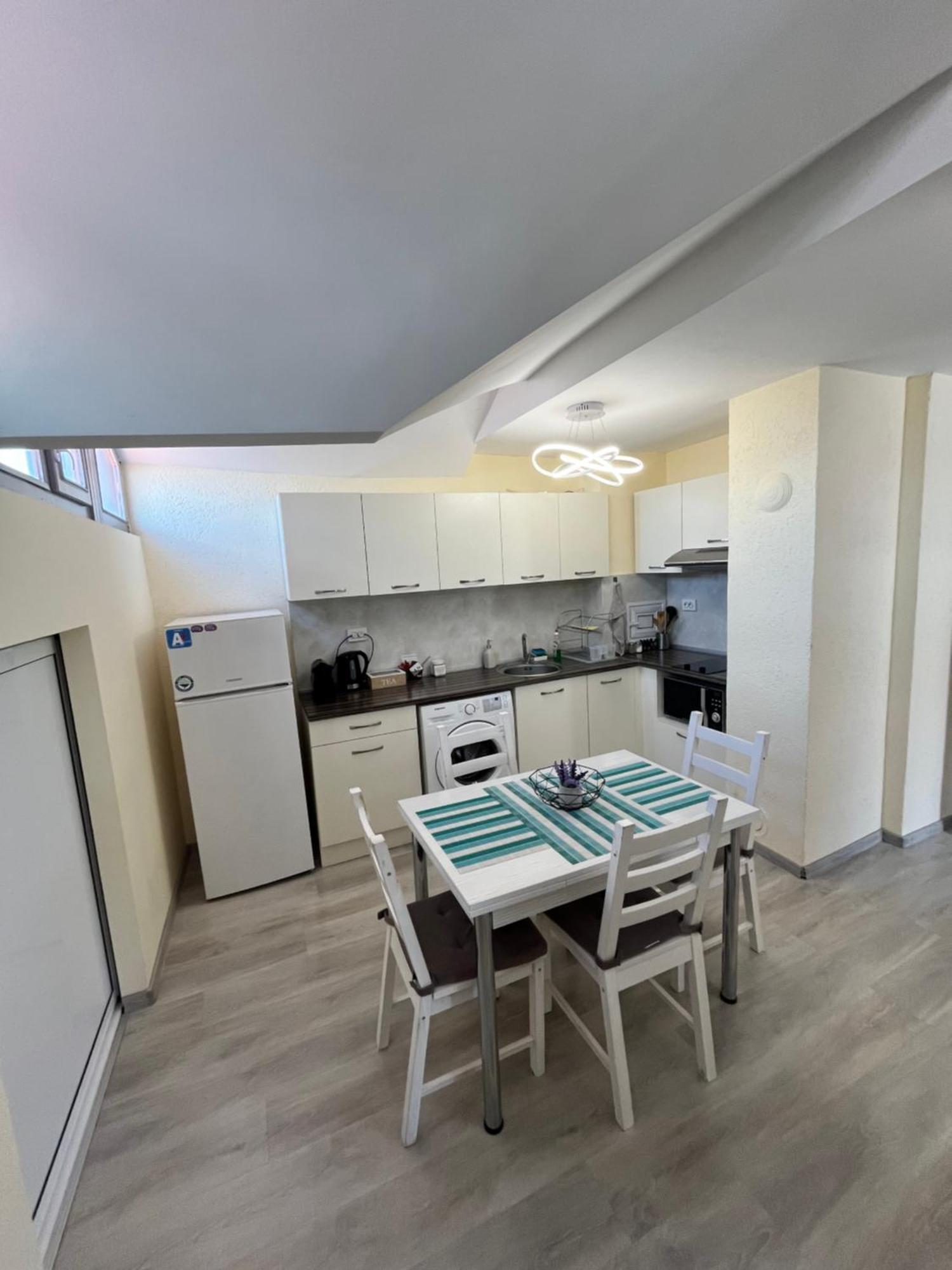 Apartment Happy holiday Lazur Burgas City Exterior foto